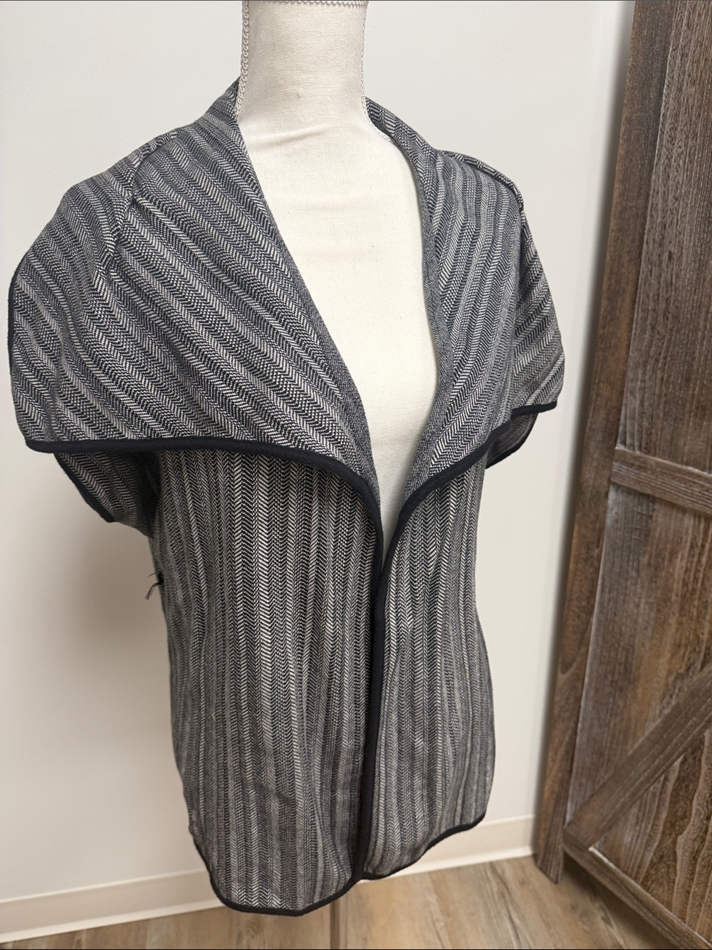 Dana Buchman Gray Chevron Draped Open Cardigan with Black Trim